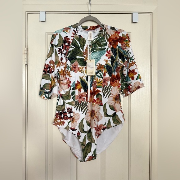 Artesands women's Into the Saltu Seraut Long Sleeve Rashguard Swimwear sz 14 NWT - Picture 2 of 7